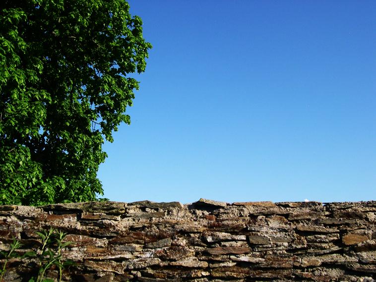 Le mur du cimetire