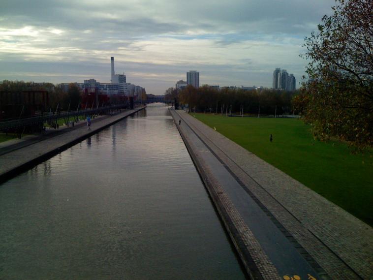 Parc de la Villette, canal de l'Ourcq