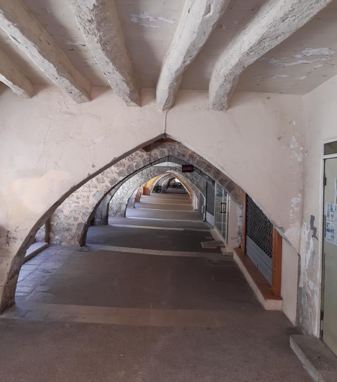Arcades  Uzes