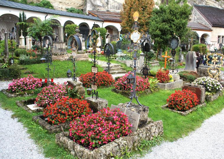 Dans un vieux cimetire en Autriche