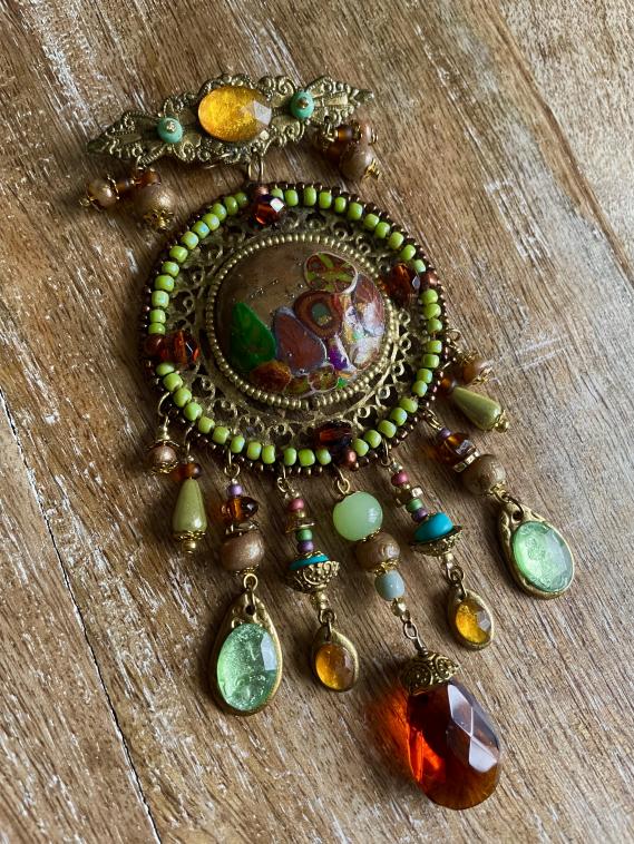 Broche pendentif.