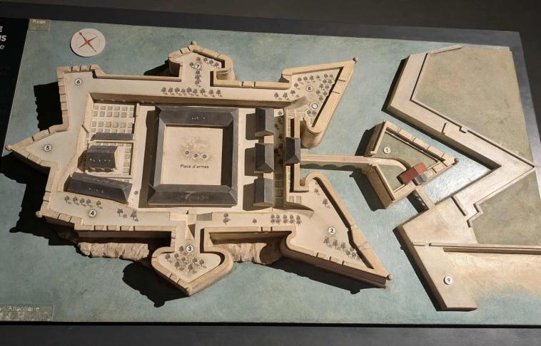 Maquette